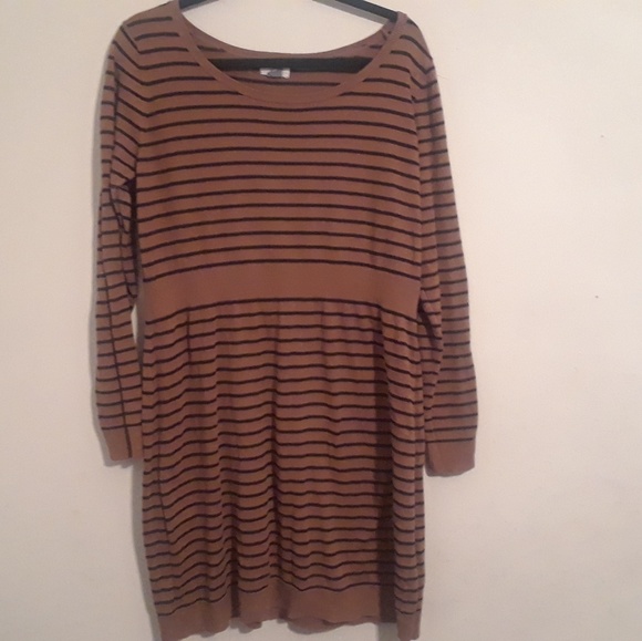 Old Navy Striped Sweater - Picture 1 of 2